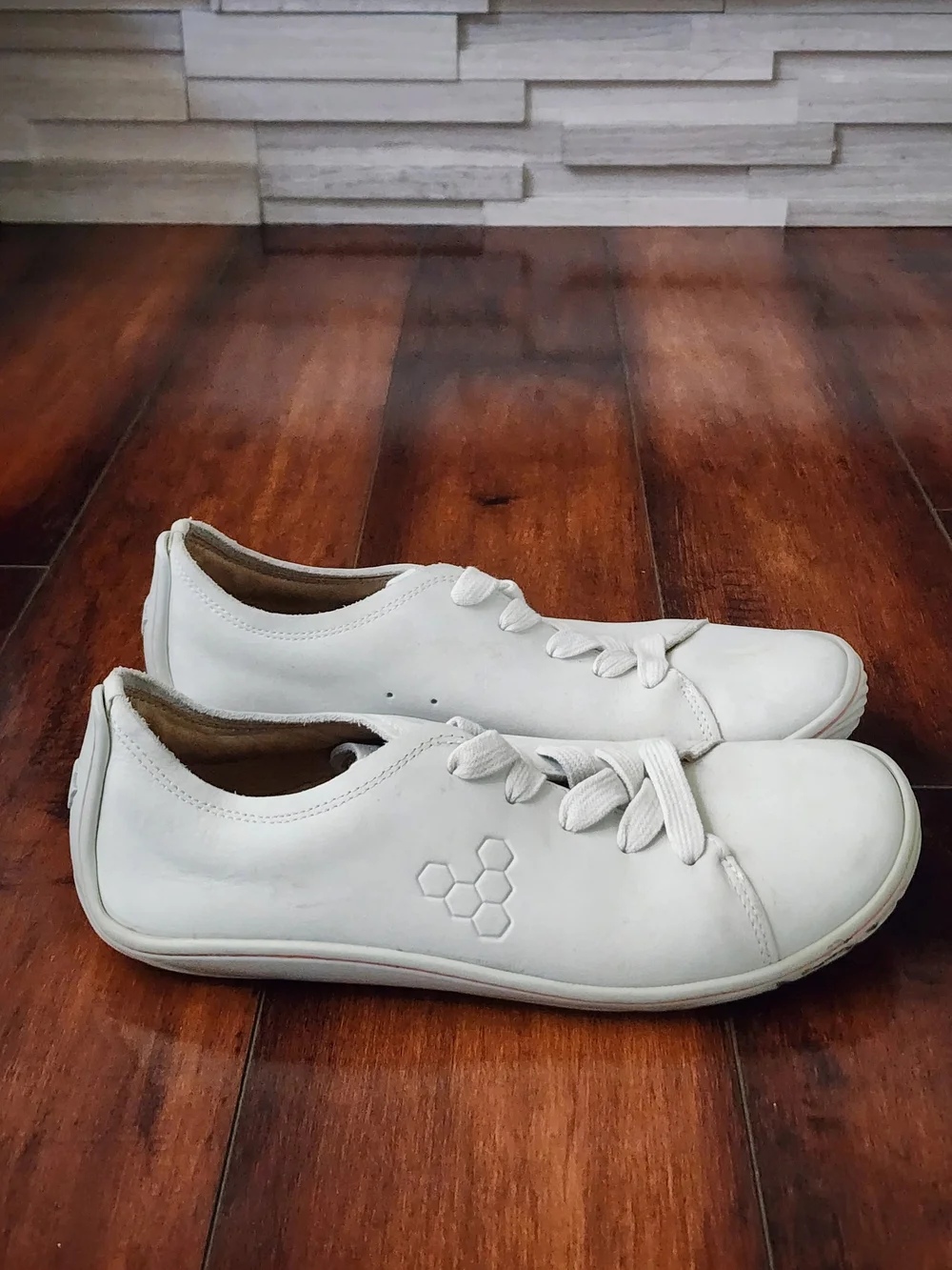 Vivobarefoot Addis Minimalist Barefoot Sneakers Light Mint Green Leather EU 39L